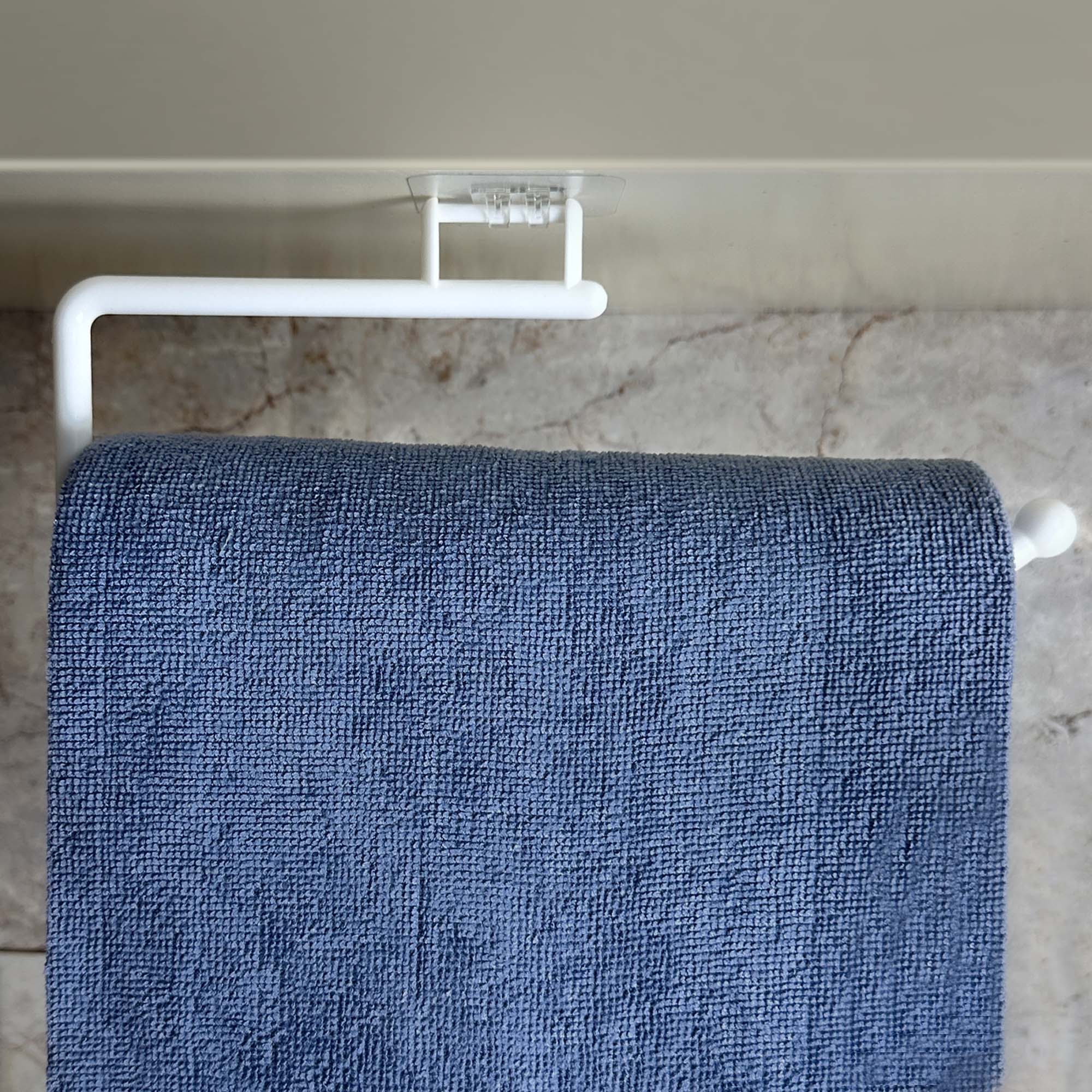 ডাইনিং টেবিলে ব্যবহার — নিশি, বরিশাল